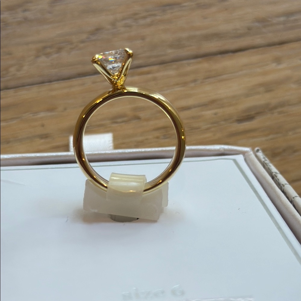 Fashion engagement ring size 6 - Picture 3 of 7